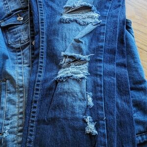 Cowgirl Tuff Women's Boyfriend Jeans - Dark Blue, Size 31"  Distressed, Cropped